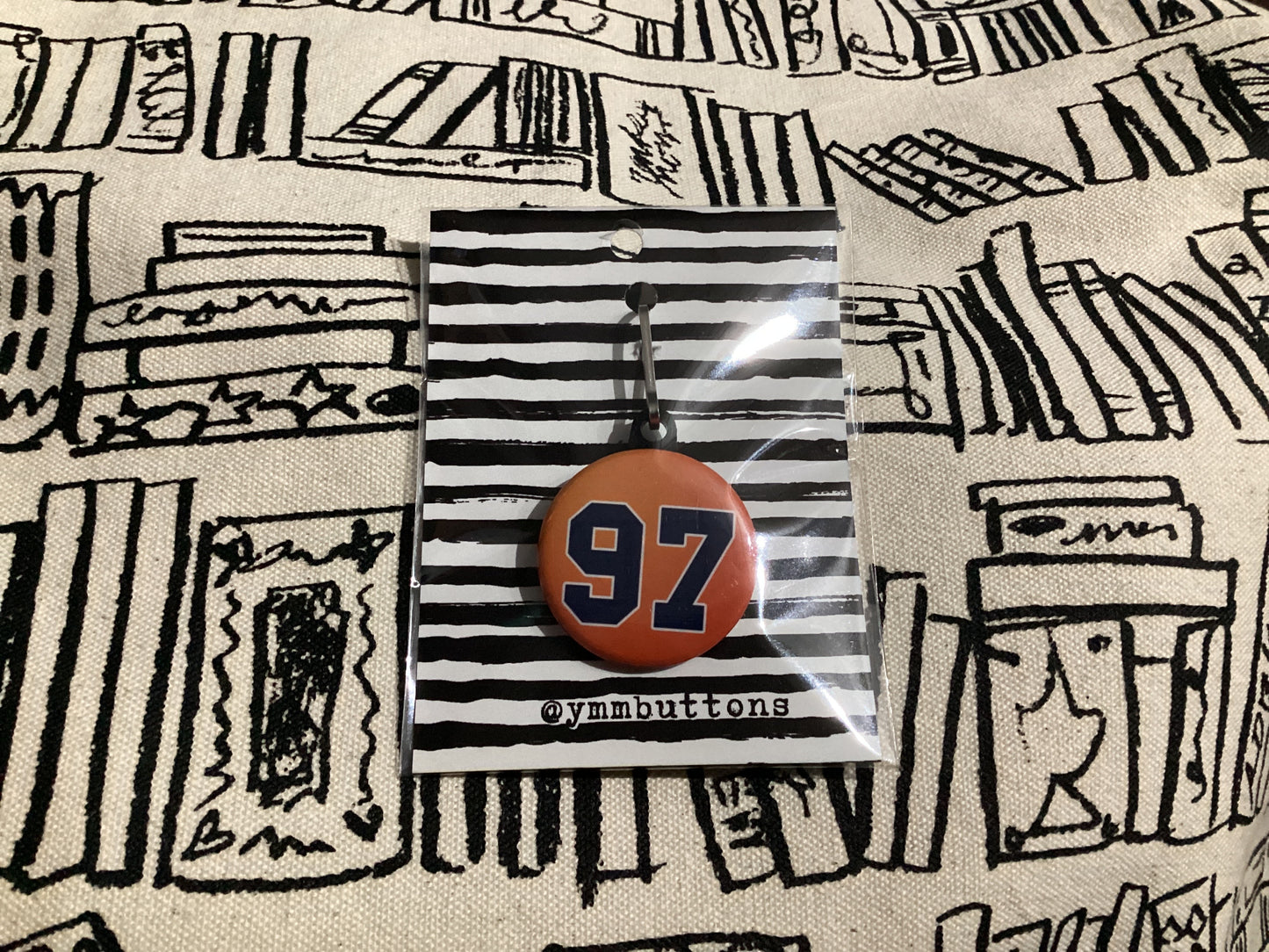 *Vendor004 - 1.5" Keychain Button
