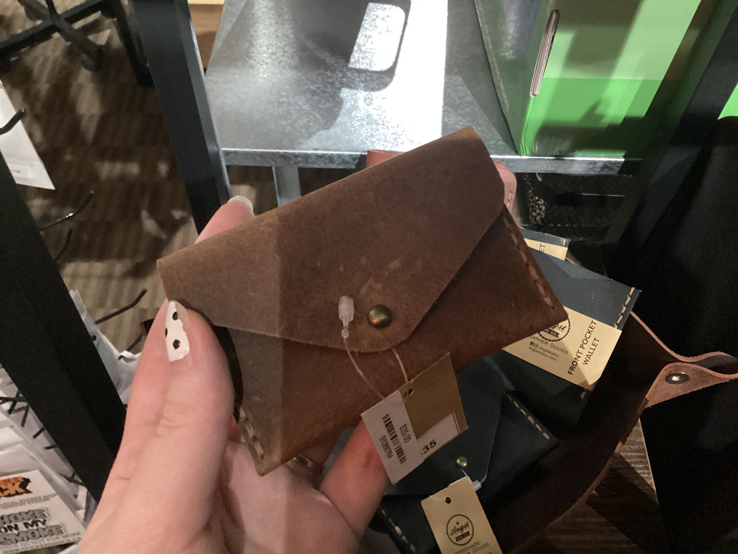 *Vendor008 brown card pouch