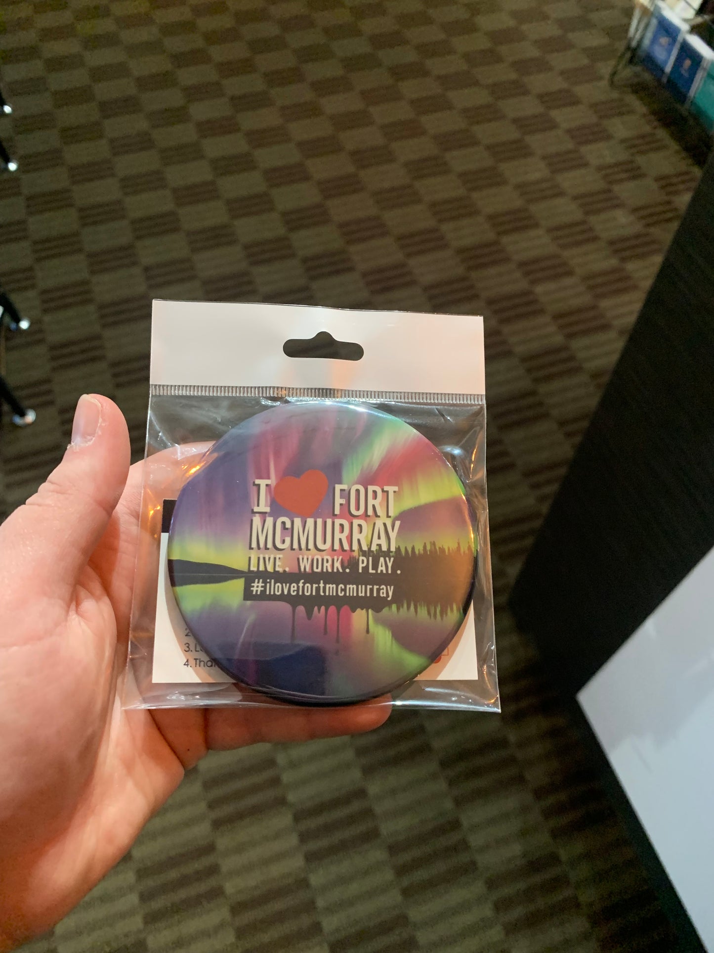 *Vendor004 - 3.5" Magnet