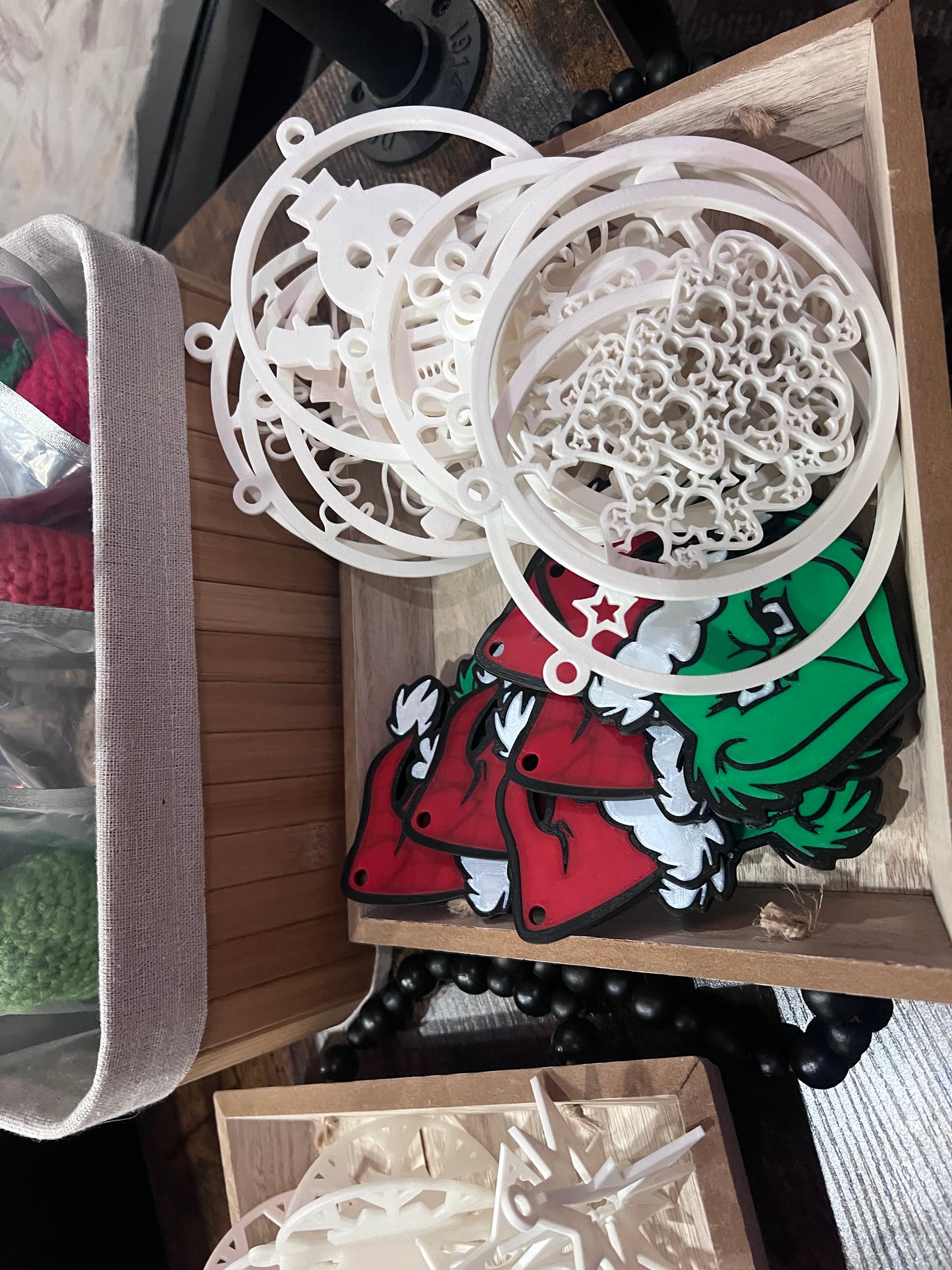 *vendor10 3D ornaments