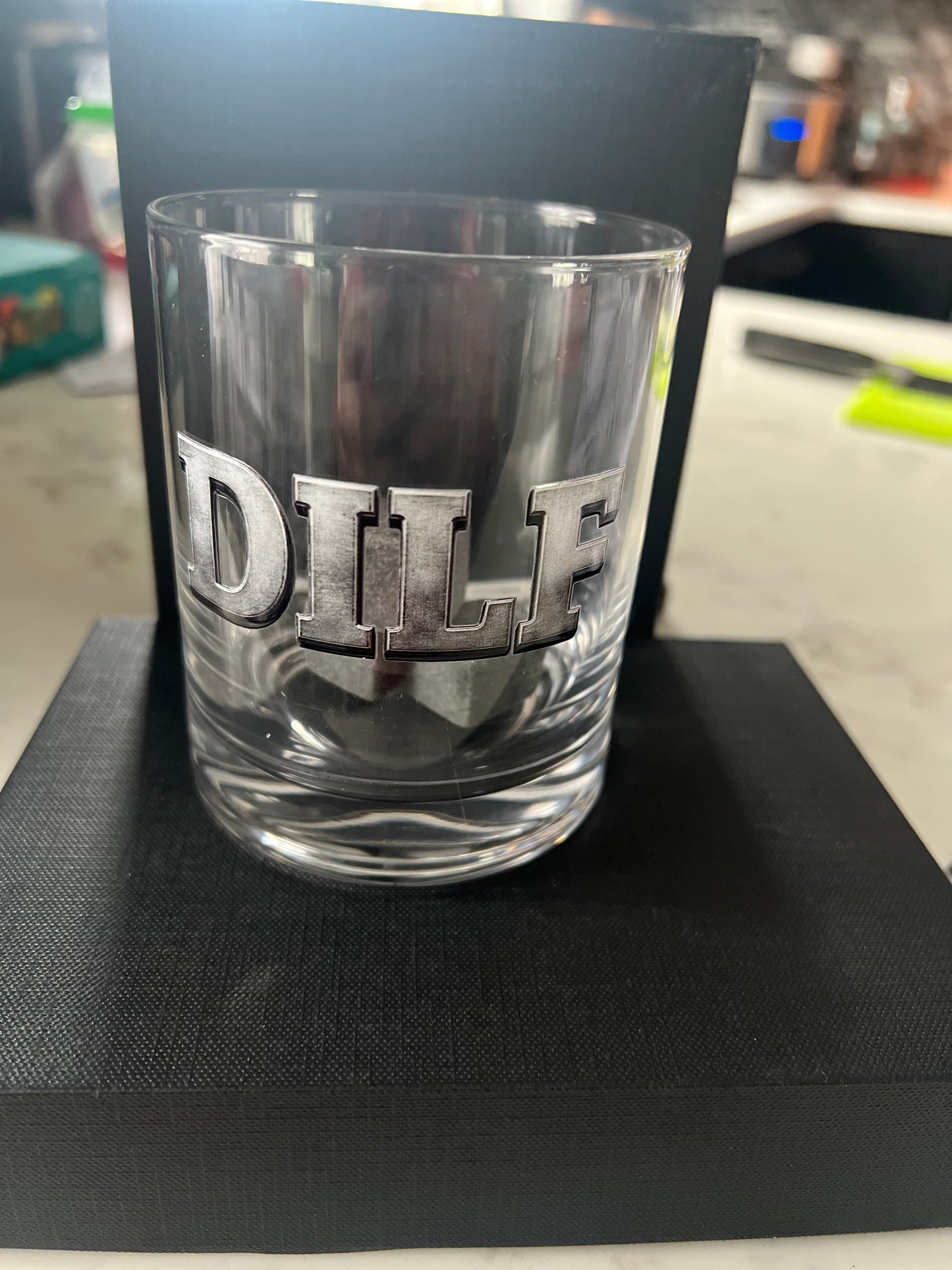 Whiskey glass & stones