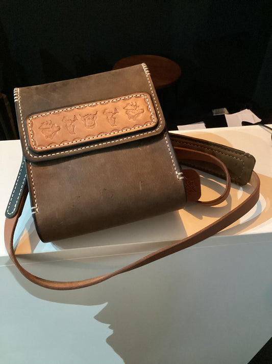 *Vendor017 Binocular Case