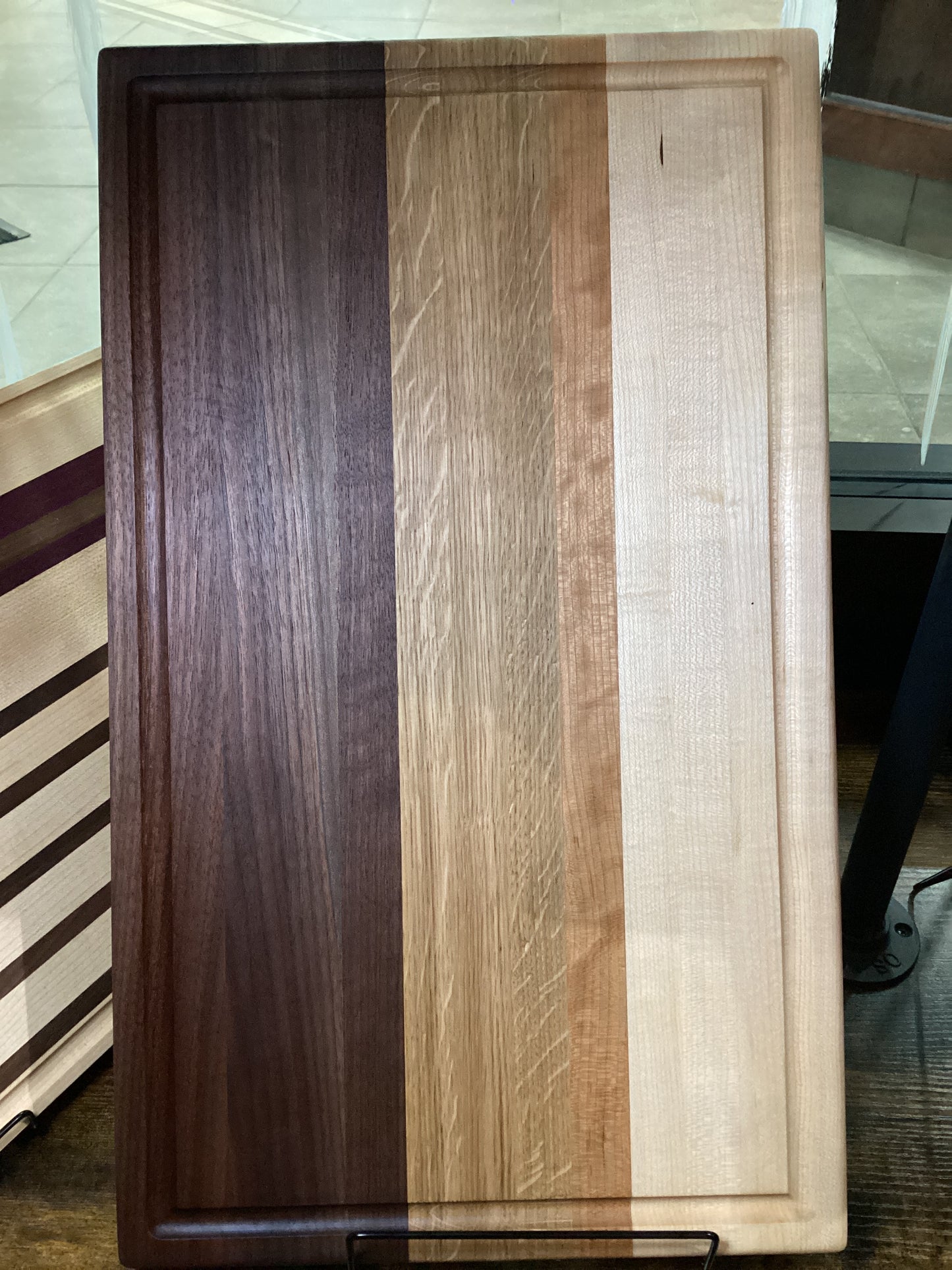 *vendor012-Edge Grain Cutting Board