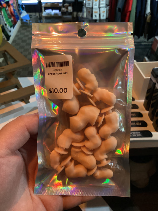 *Vendor10 Crocs Toes Set